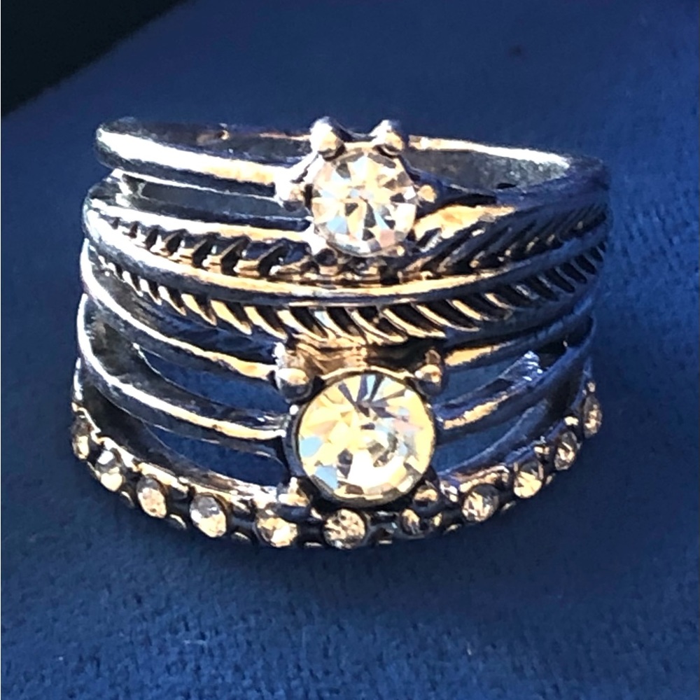 Stacked Look Ring round faceted clear crystal stones  Silver Tone - Size 9